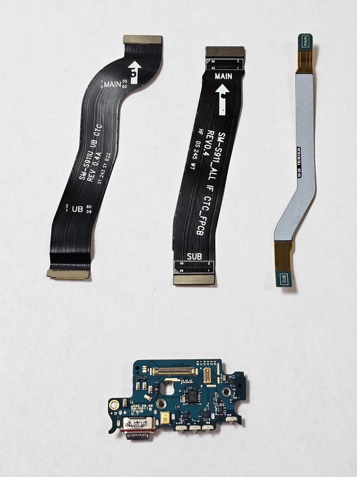 Charging Port Flex Cable — Galaxy S23 (S911U) — photo 1