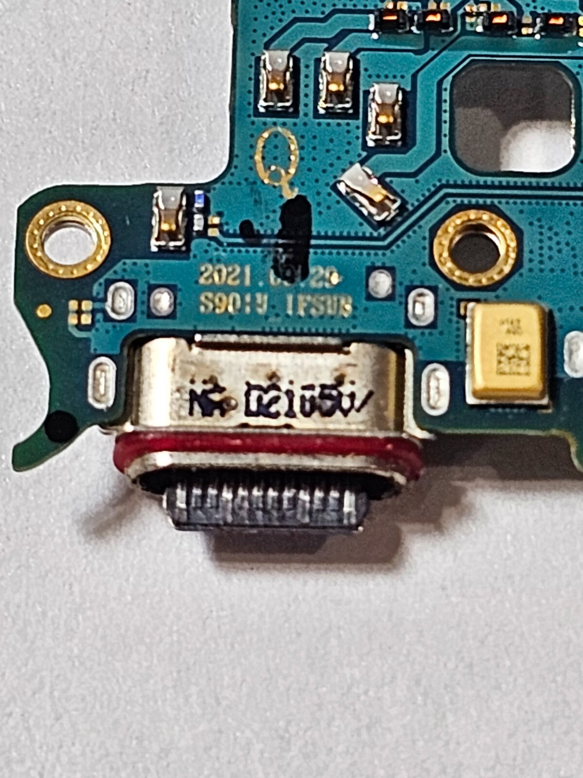 Samsung Galaxy S22 S901U USB-C Charging Port Sub-Board