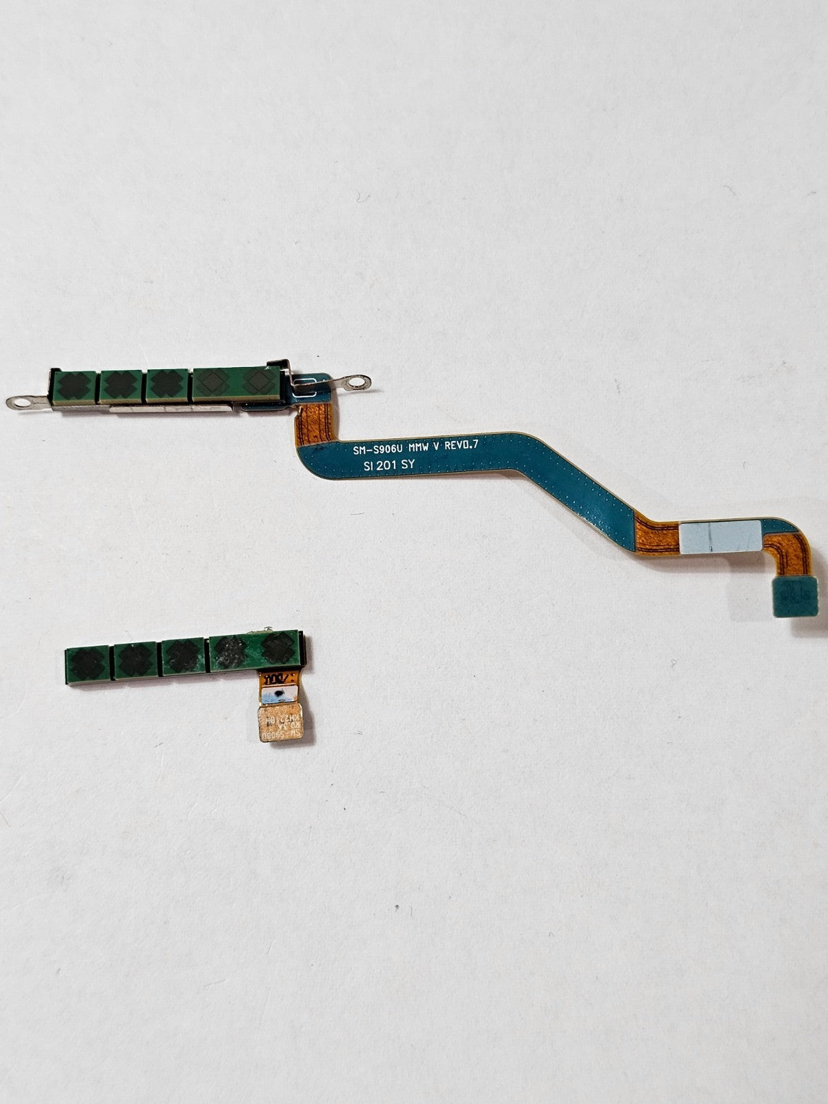 Samsung Galaxy S22+ S906U 5G mmWave Antenna Module