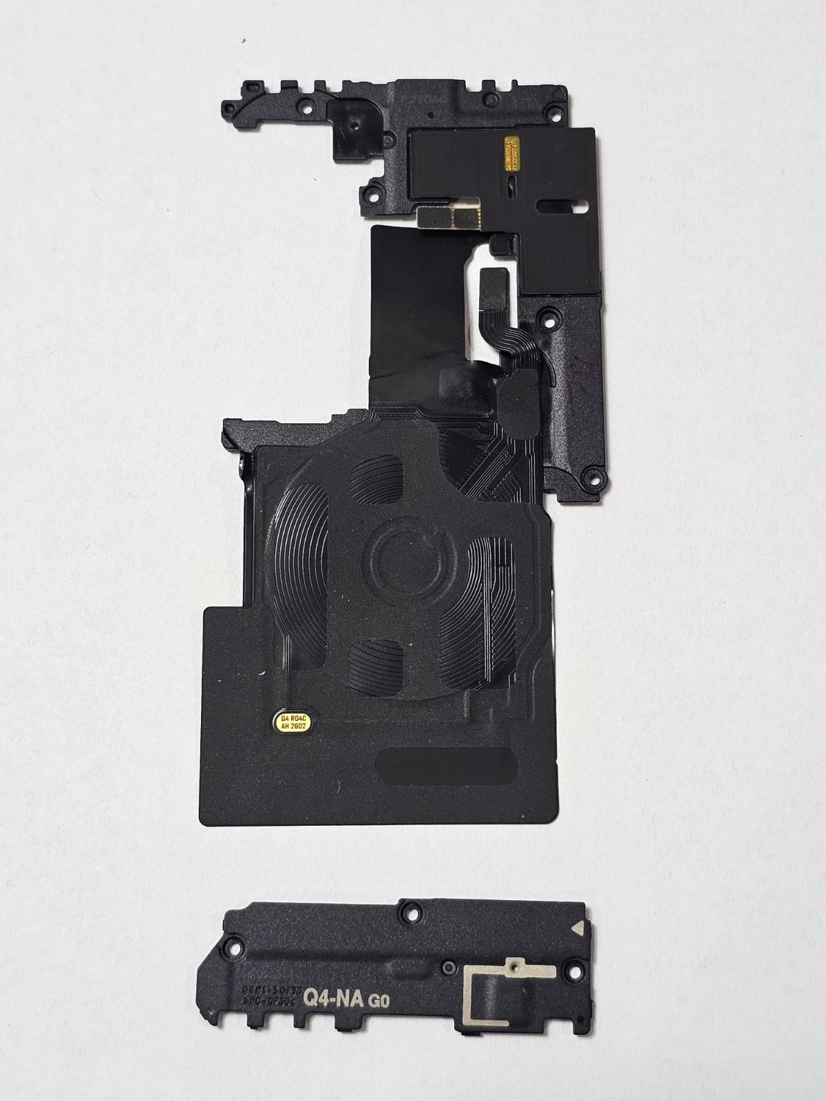 Samsung Galaxy Z Fold4 F936U Wireless Charging Coil