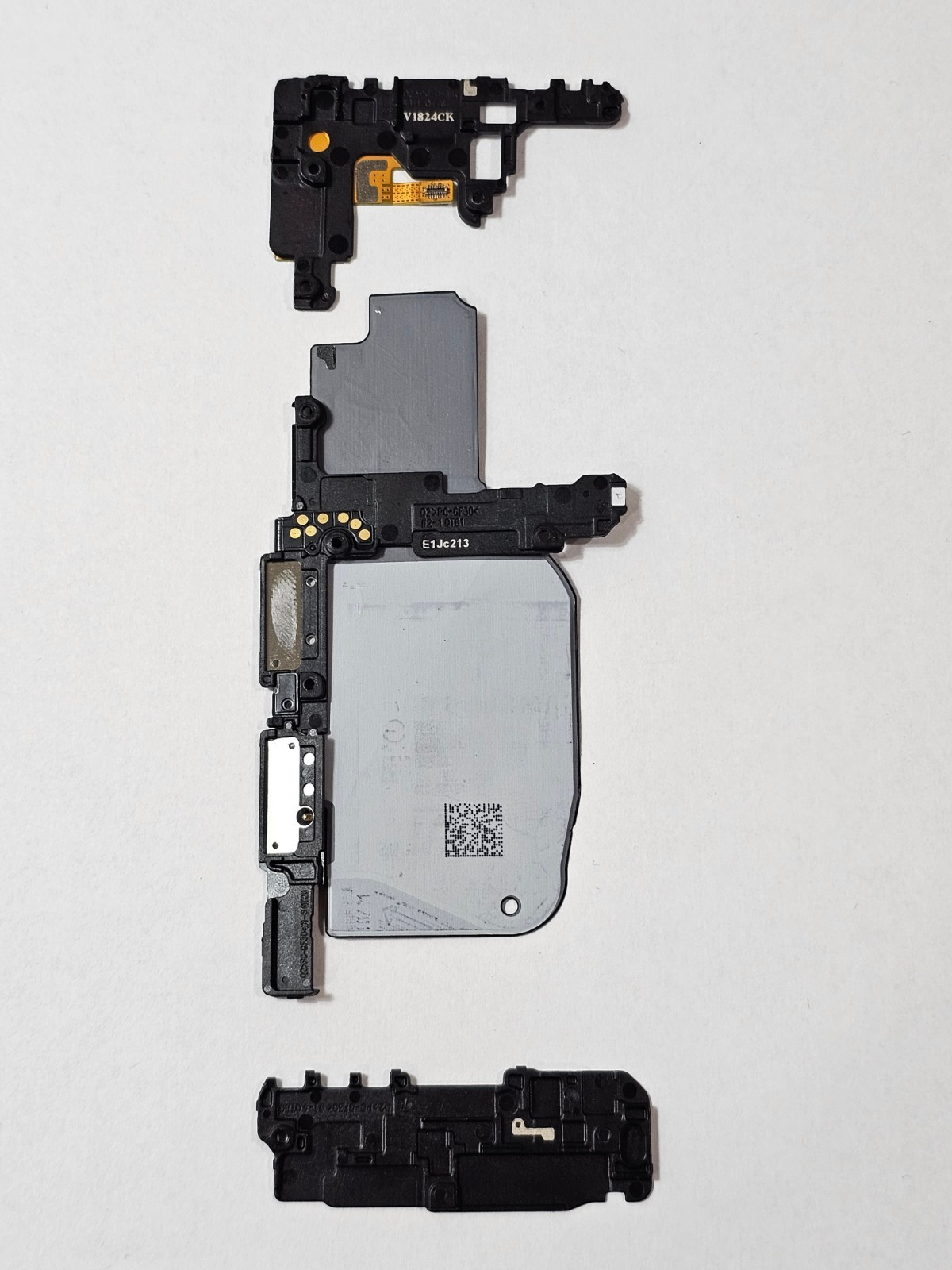 Samsung Galaxy Z Fold3 5G F926U Wireless Charging Coil