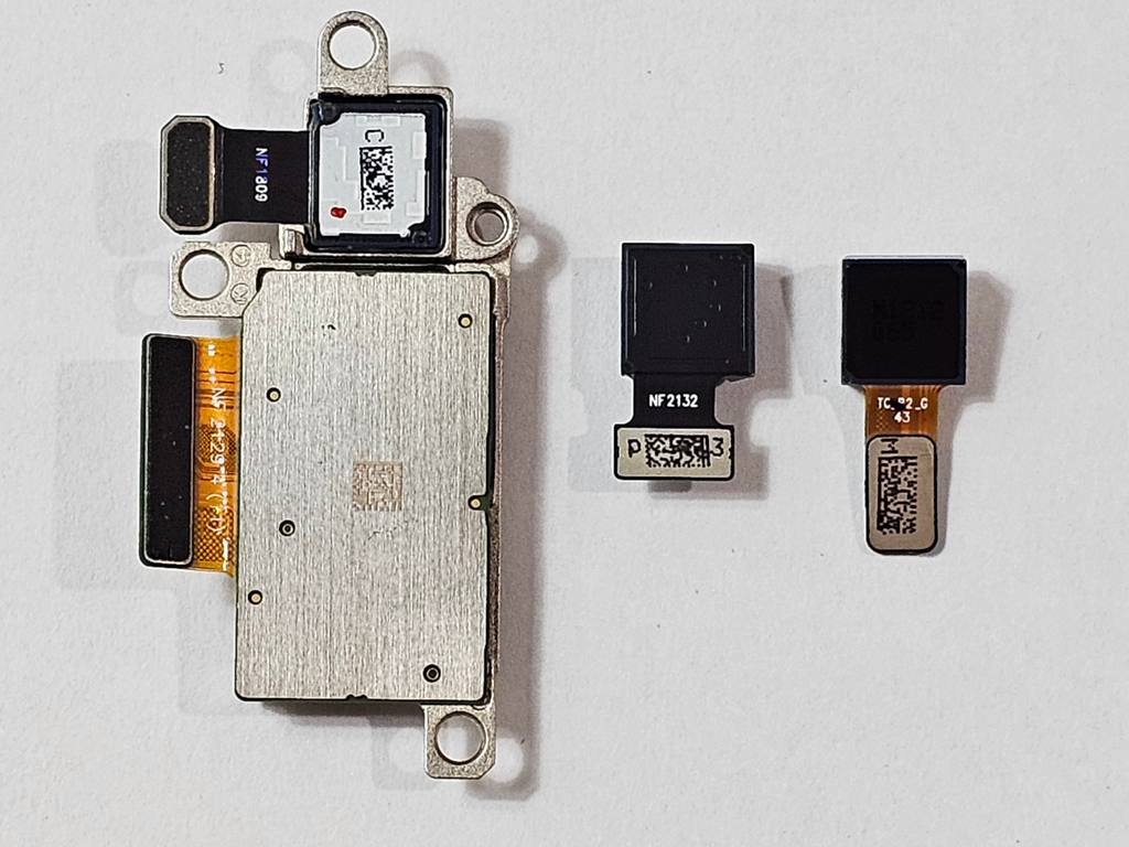Rear Camera - Telephoto — Galaxy Z Fold3 (F926U) — photo 2